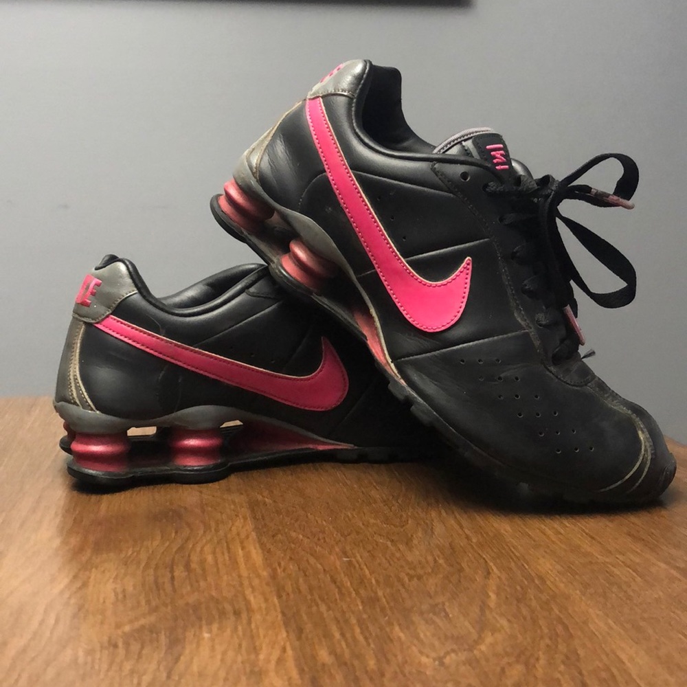 Women’s Nike Shox